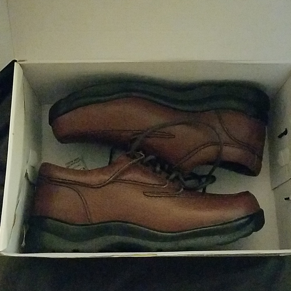 Gravity Defyer Shoes